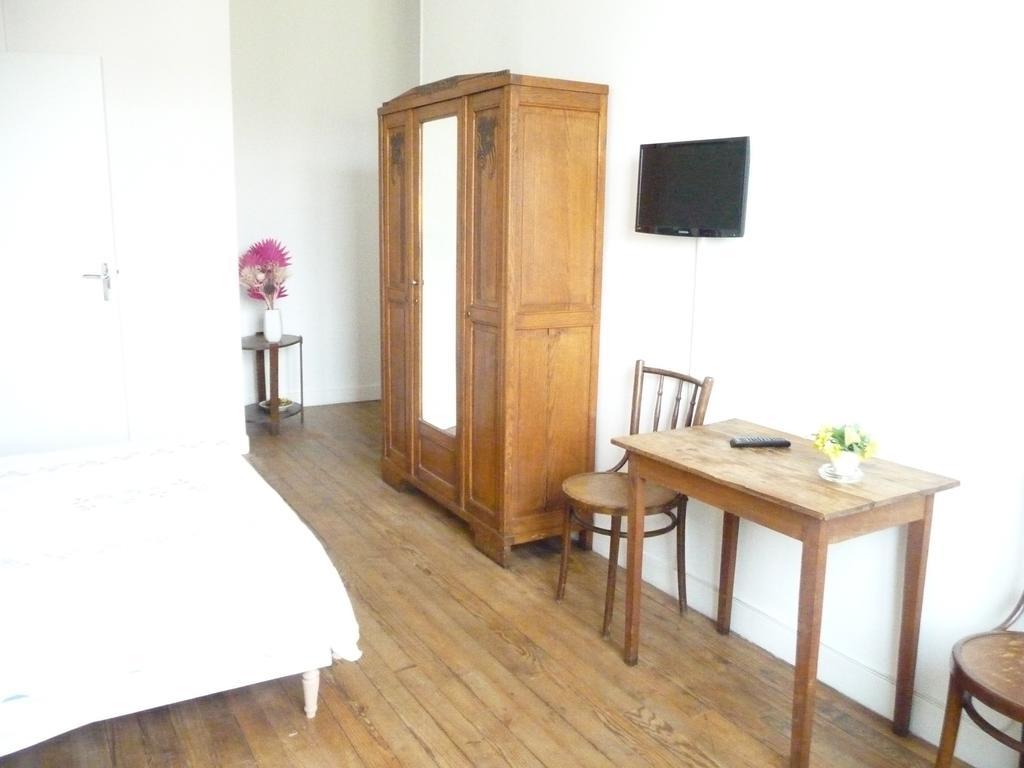 Hotel De La Gare Perigueux Room photo